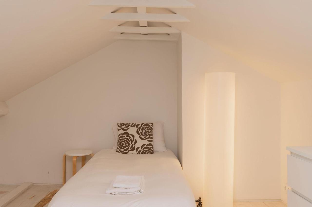 Apartment Amazing 4bdr Flat In Areeiro By Lovelystay Lissabon